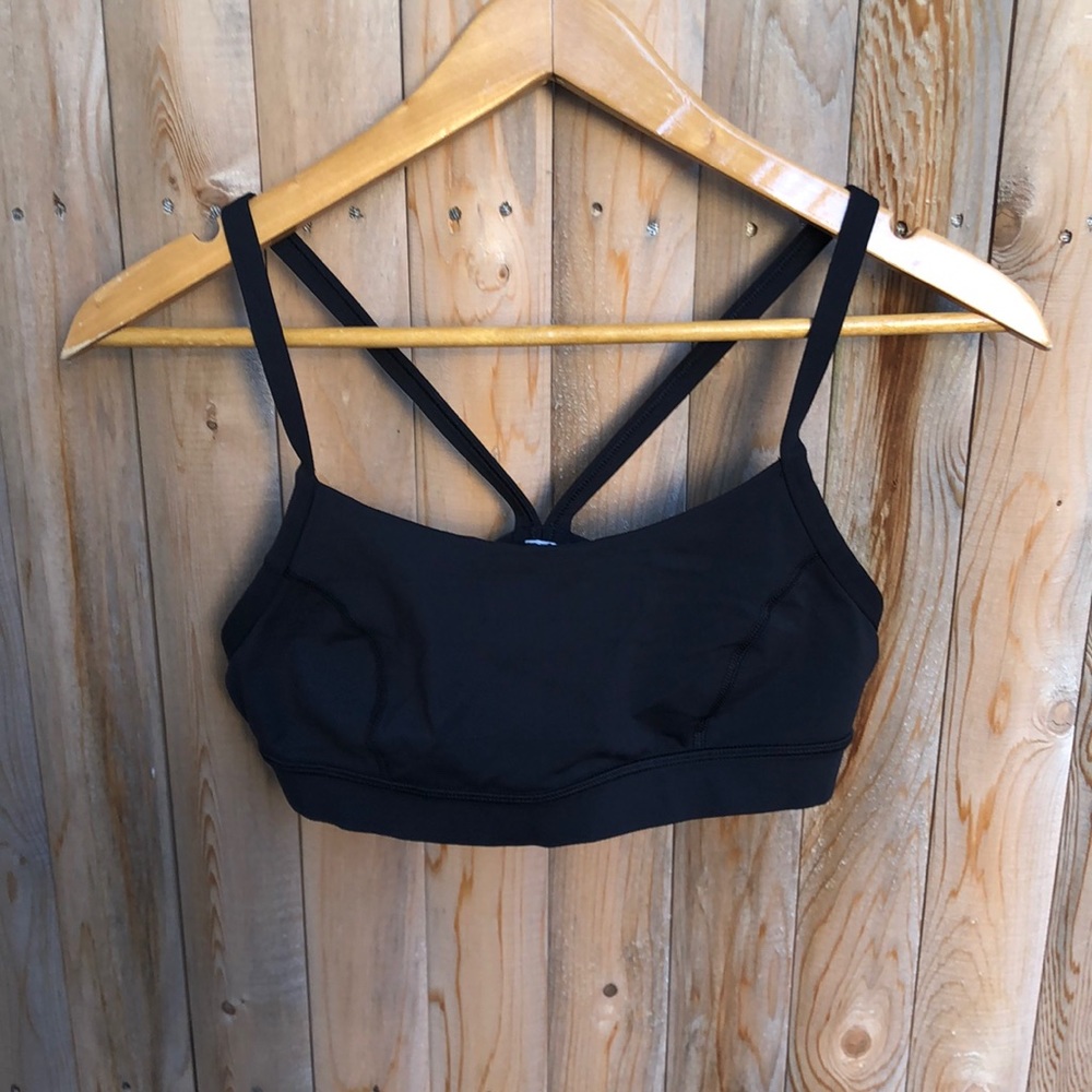 Lululemon black sports top bra size 10